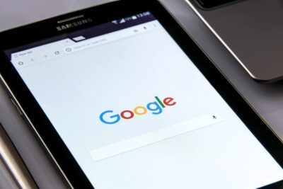 „Google wciąż przestaje działać.” Internauci informują o awarii