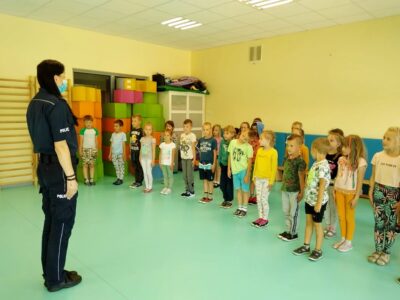 Policjanci z wizytą w gminnym przedszkolu