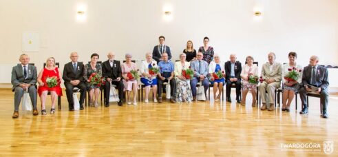 pary_twardogóra212387089_1736075609918676_492611367106835891_n-001