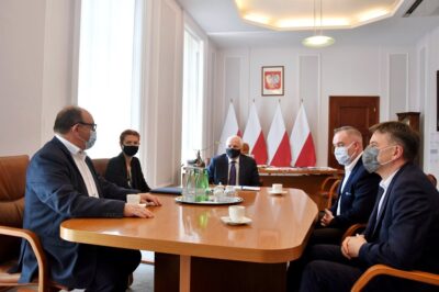 Wojewoda na spotkaniu z oleśnickimi samorządowcami