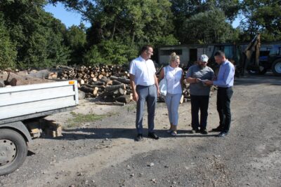 Gmina dostała drewno opałowe pochodzące z wycinki drzew pod obwodnicę