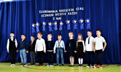 Pasowanie na ucznia w Szkole Podstawowej w Dobrzeniu