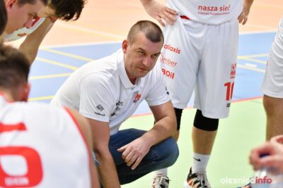 Piotr Gliniak dumny ze zwycięstwa. Team-Plast wygrywa na trudnym terenie z WKK i pnie się w górę