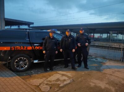 Policjanci wspólnie z sokistami patrolowali Oleśnicę