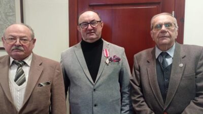 Kombatancki Krzyż Pamięci dla burmistrza Oleśnicy