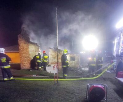 Tragiczny pożar pod Dziadową Kłodą. Nie żyje jedna osoba