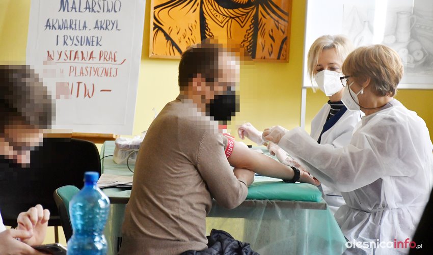 W Oleśnickiej Bibliotece Publicznej odbył się pobór krwi dla Nadii Nieckarz