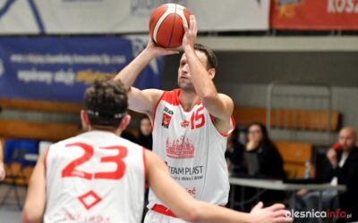 Bohaterski Bartłomiej Rodak przełamuje złą passę Team-Plastu! Oleśniczanie wygrywają ze Śląskiem Wrocław