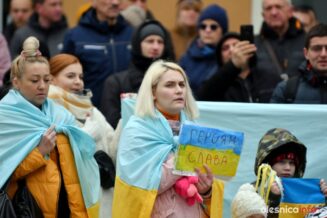 wiec-poparcie-dla-ukrainy-olesnica-13