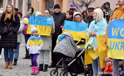 Wiec poparcia dla Ukrainy na oleśnickim Rynku [ZDJĘCIA, WIDEO]