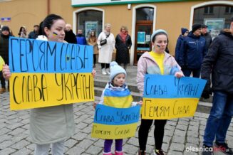 wiec-poparcie-dla-ukrainy-olesnica-46