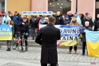 wiec-poparcie-dla-ukrainy-olesnica-8