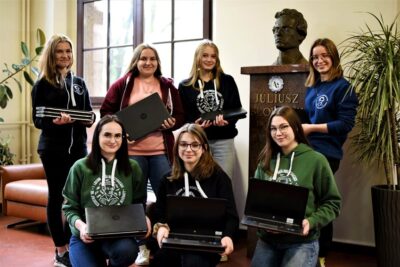 Uczniowie z Ukrainy rozpoczęli naukę w I LO w Oleśnicy