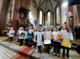 Uroczysta oprawa mszy św. z Uśmiechem w Dobroszycach