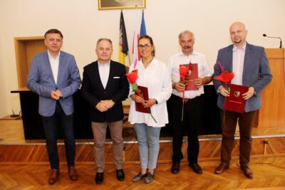 Dyrektorzy po konkursach rozpoczynają kolejną kadencję