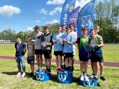 Świetne wyniki sportowe uczniów z Zespołu Szkolno-Przedszkolnego nr 1 [WYNIKI, ZDJĘCIA]