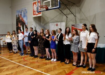 Uroczyste zakończenie roku szkolnego i Gala Słowaka w I LO w Oleśnicy [ZDJĘCIA]