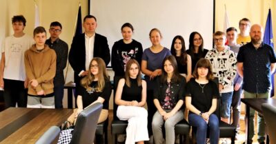 Lekcja samorządności ósmoklasistów z Dobroszyc