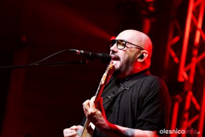 Grzegorz Skawiński i Kombii na scenie w Dobroszycach [ZDJĘCIA]