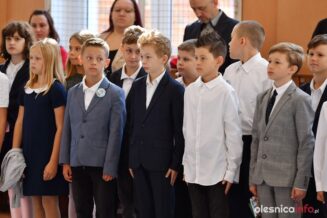 rozpoczęcie-roku-szkolnego-sp2-olesnica009