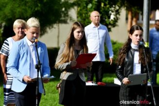 rozpoczecie-roku-szkolnego-sp6-olesnica001