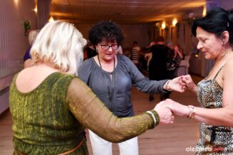 zabawa-integracyjna-olesnicki-uniwersytet-III-wieku057