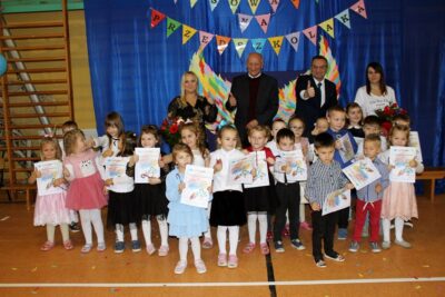 Uroczyste pasowanie na przedszkolaka [ZDJĘCIA]