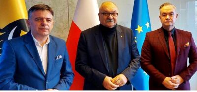 Marszałek Cezary Przybylski na spotkaniu z władzami powiatu oleśnickiego