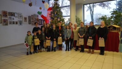 Wręczono nagrody dla laureatów konkursu plastycznego