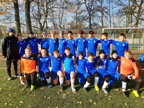 akademia-pilkarska-olesnica0e16caa4-ec3b-492a-ad99-dce213a21a23