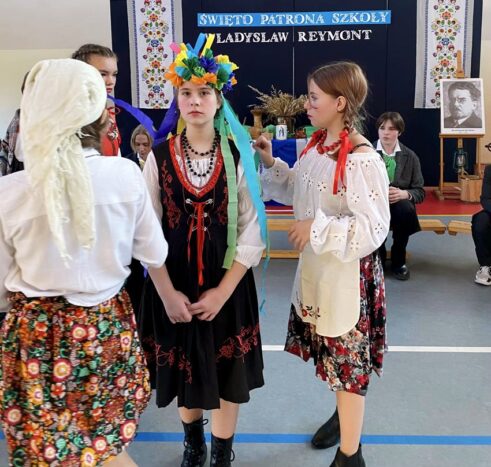 sp8-olesnica318890680_2397604653730052_1445292011812760918_n