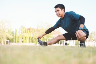 Rozgrzewka przed treningiem siłowym – ćwiczenia przed ciężarami