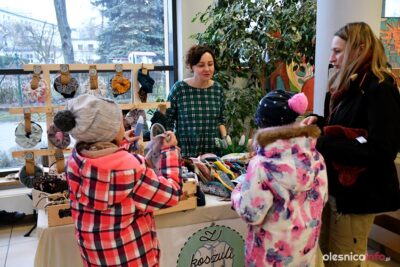 Kiermasz rękodzieła z okazji Dnia Kobiet [ZDJĘCIA]