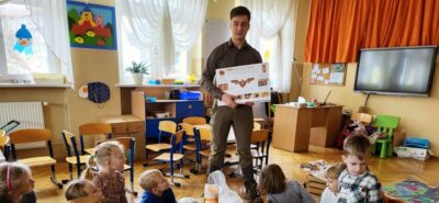 Z przedszkolakami z trójki spotkał się leśniczy