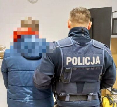 Poszukiwany 30-latek kierował samochodem bez uprawnień i był pod wpływem narkotyków
