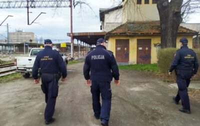 Wspólna akcja policji i sokistów na terenach kolejowych w Oleśnicy