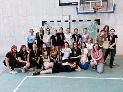 Szkolny turniej piłki ręcznej w dwójce [ZDJĘCIA]