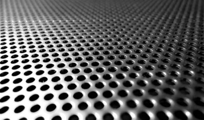 Blacha perforowana — zastosowanie i zalety w różnych branżach przemysłu