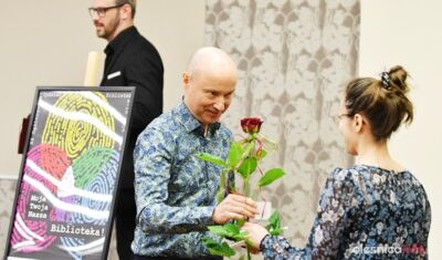 Święto bibliotekarzy i promocja „Spacerownika oleśnickiego” [ZDJĘCIA]