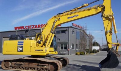 Koparko-ładowarki KOMATSU na sprzedaż na Machineryline