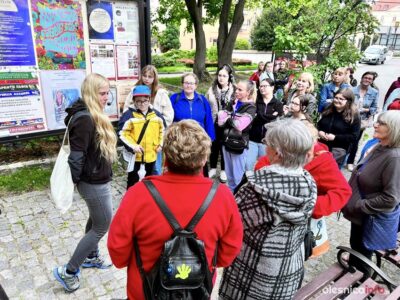 Kolejny spacer po mieście z przewodniczką. Ruszyły zapisy