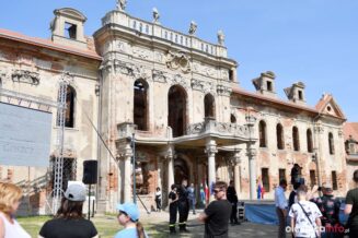 palac-w-goszczu-DSC_3074