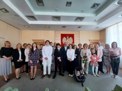 zDolni Ślązacy z oleśnickich szkół gościli w ratuszu