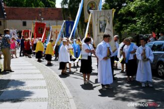 olesnica-boze-cialo-sw.janDSC_4403