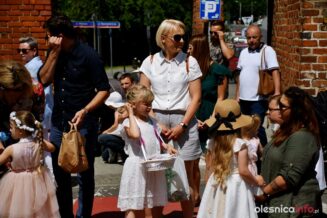 olesnica-boze-cialo-sw.janDSC_4435