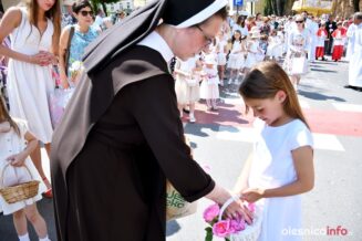 olesnica-boze-cialo-sw.janDSC_4447