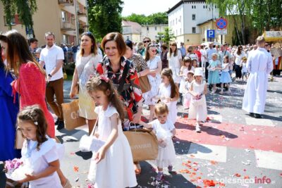 Boże Ciało w parafii św. Jana w Oleśnicy [ZDJĘCIA]