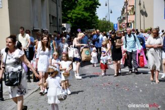 olesnica-boze-cialo-sw.janDSC_4470