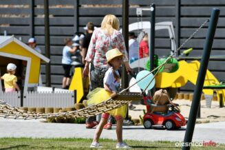 plac-zabaw-dobroszyceDSC_3503