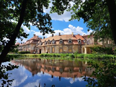 Przy pałacu może powstać lapidarium, kawiarnia i miejsca noclegowe